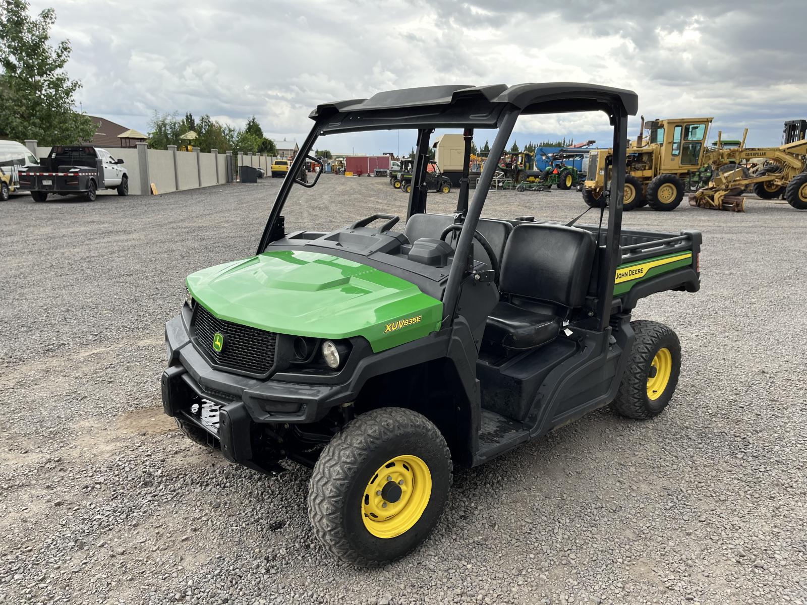 ./imagenes/INVOICE/2019/18254/JOHN DEERE XUV835E (14).JPG